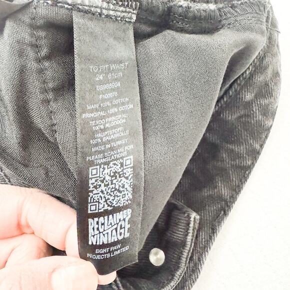 Reclaimed Vintage Charcoal Black Vintage Wash Denim Jeans Size 24 - Picture 7 of 11